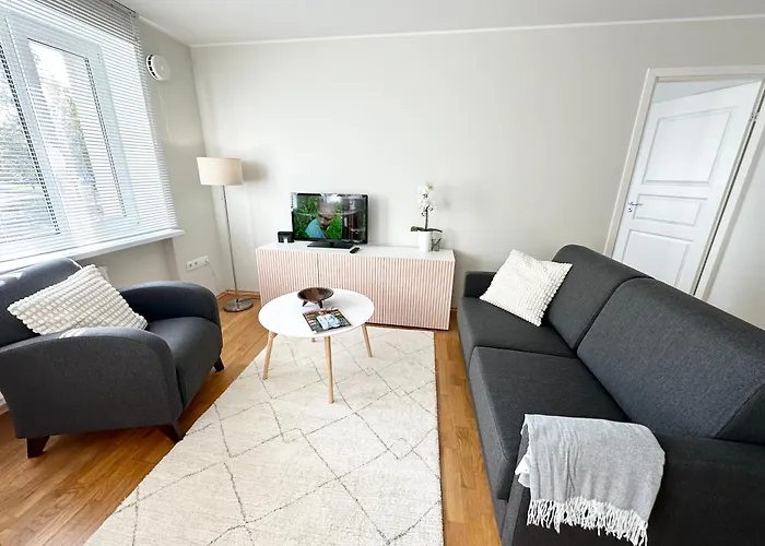 Lovely Beachfront Apartment In Paernu